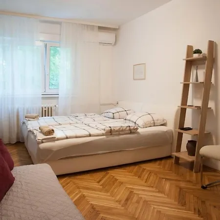 Studio Apartment Vijenac Osijek Exterior photo