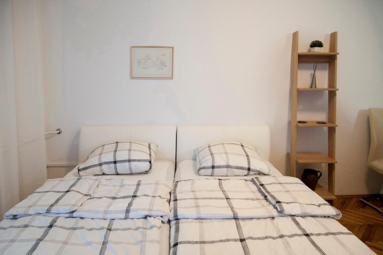 Vijenac Apartment *